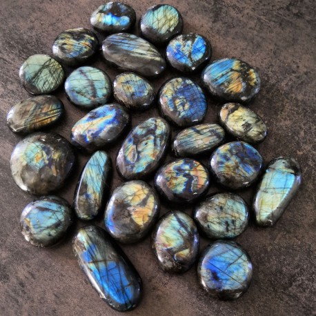 Galet pierre labradorite - Pierre de protection - Univers Quantic Shop