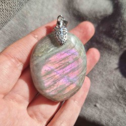 Pendentif Labradorite violette ~ Protection